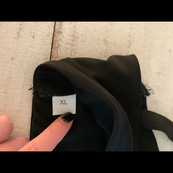 Bikini - Picture 4 of 4